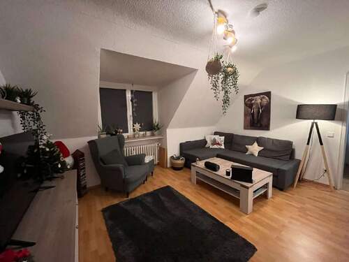 Willkommen Gemütlichkeit - Ihr persönlicher Rückzugsort in Essen-Bedingrade - gemütliche 2,5-Zimmer-DG-Wohnung wartet auf Sie