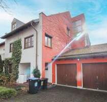 Großzügiges Raumwunder in Erding: 7 Zimmer, Garten, Kamin und sofort bezugsfertig