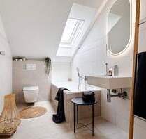 frisch renoviert und sofort frei: 3 Zimmer mit Balkon und Stellplatz - Leonberg