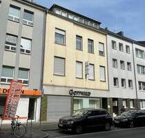 Großes Mehrfamilienhaus, 710 qm total, Neuss-Furth mit Arztpraxis, Geschäftslokal, Werkstatt, Garten