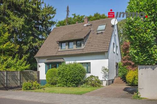Bild 1 - Freistehendes Einfamilienhaus in sehr beliebter Lage in Köln!
