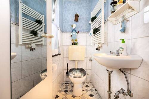 Gäste-WC Erdgeschoss - 