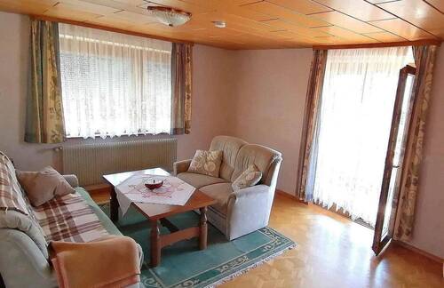 OG Wohnung Wohnzimmer - 