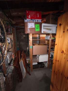 trockener Keller unter dem Dach - 