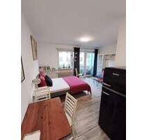 Studio-Wohnung 32 m² Berlin Wilmersdorf: möbliert, Balkon, Lift, U-S-Bahn in 3 Minuten fußläufig.