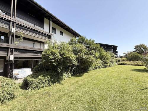 Die Terrasse mit Garten - Traumhafte Ferienwohnung mit Gartennutzung und Terrasse