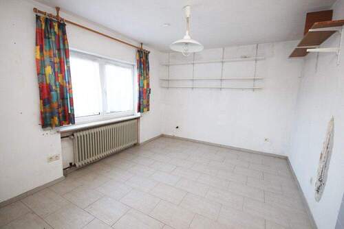 Arbeitszimmer im Untergeschoss - 