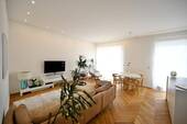 Bodentiefe Fensterfront bietet tolles Ambiente - 3 Zimmer Etagenwohnung zum Kaufen in München