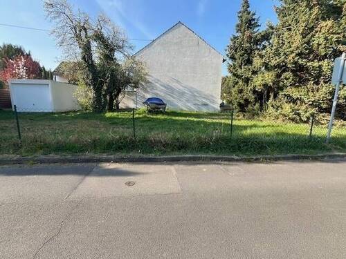 Frontansicht - Attraktives Baugrundstück in St. Augustin-Niederpleis - Ruhige, zentrale Lage