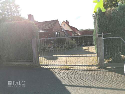  Zufahrtstor zum Grundstück - 4 Zimmer Bungalow in Wächtersbach-Aufenau