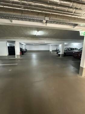 Tiefgarage - 