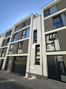 Hausansicht - 3 Zimmer Etagenwohnung zur Miete in Gotha