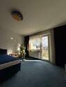 Schlafzimmer OG mit Balkon - 