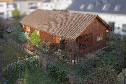 Hausansicht - Kleines Einfamilienhaus - der Kurpark ist ca 50m Luftlinie entfernt