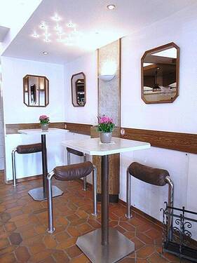 Sitz-Steh-Gruppe.JPG - 