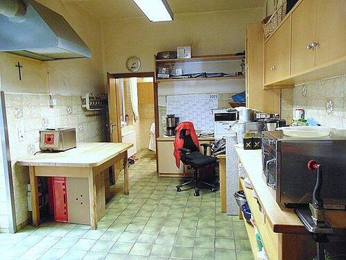 Betriebsraum mit Büro.JPG - 