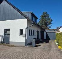 Rückersdorf: Traumhaus mit zwei Terrassen, Balkon und großem sehr gepflegtem Garten