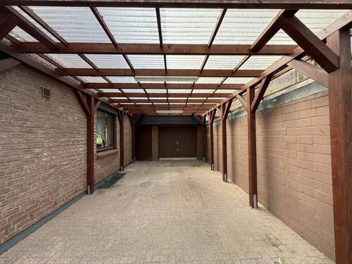 Carport + Garage - 