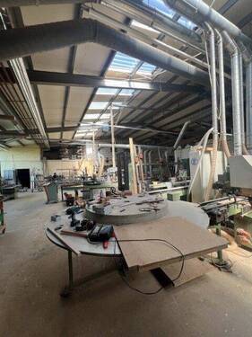10 Produktionshalle innen rechts - 