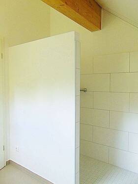 Blick zur Dusche.JPG - 