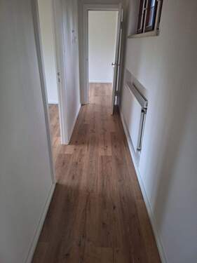 Flur.jpg - 3 Zimmer Einfamilienhaus in Bad Oldesloe