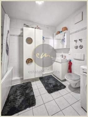 Bad (vor Modernisierung) - Etagenwohnung mit 101,00 m&sup2; in Schönfließ zum Kaufen