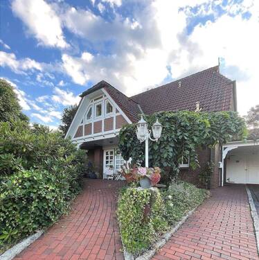 Eingangsansicht - Wohnjuwel mit vielen Möglichkeiten!