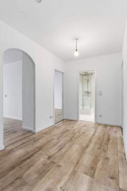 Alexander Immobilien (3).jpg - Renovierte 4-Zimmer-Wohnung mit Loggia – sofort frei & perfekt für Familien