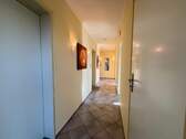 Flur EG Bild 3 - 