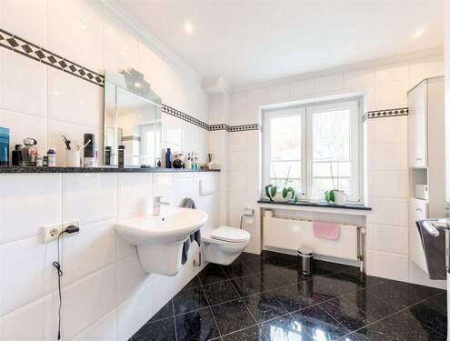 Badezimmer Bild 1 - 