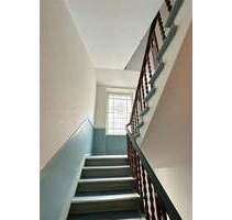 Berlin-Mitte-Wedding - 3 Zi - Schöne Altbauwohnung mit Jugendstilflair-Balkon zum Kreieren