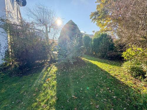 Außenansichten - 4 Zimmer Reihenendhaus in Amberg