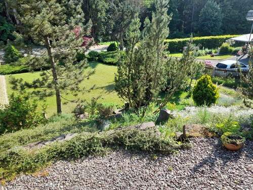 Grundstück Süd-Westseite - Einfamilienhaus mit 205,00 m&sup2; in Friedrichroda zum Kaufen