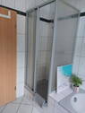 Bad mit Wanne und Dusche - 