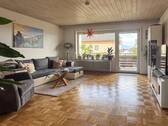 Wohnzimmer - 2 Zimmer Etagenwohnung zur Miete in Stephanskirchen
