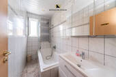 Badezimmer 1. OG - 
