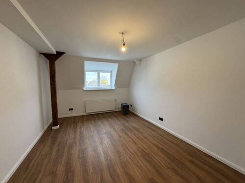 Zimmer - Etagenwohnung mit 100,70 m² in Hamburg zur Miete