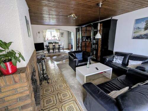 Wohn-/Esszimmer - 3,5-Zi.-Whg inkl. Stellplatz in FR-Hochdorf