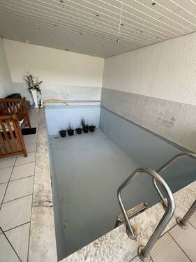 Schwimmbad - 