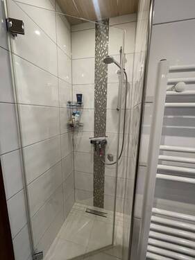 ...Dusche und - 