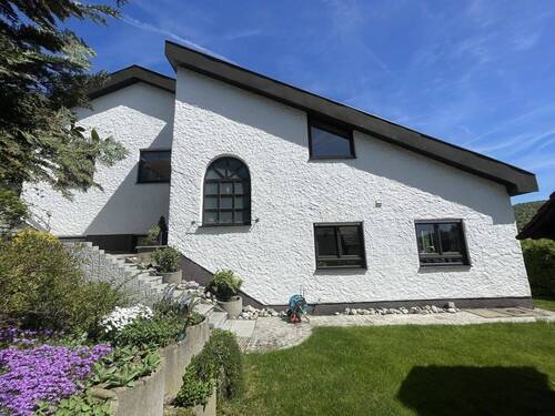 Bild 2 - 4 Zimmer Einfamilienhaus zum Kaufen in Ebermannstadt