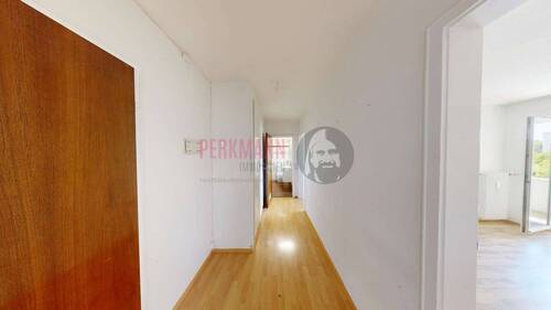 Flur - Etagenwohnung mit 72,00 m&sup2; in München zum Kaufen