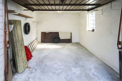 Garage - 