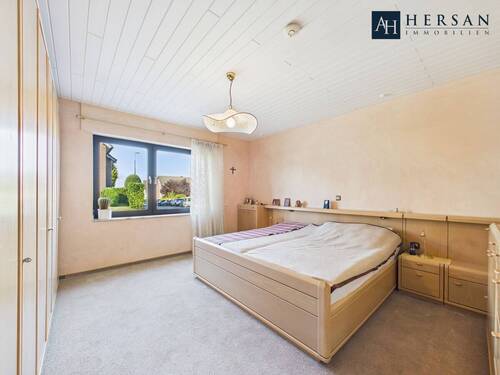 Schlafzimmer EG - 