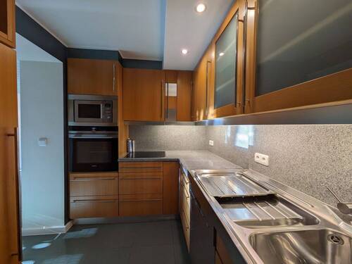 Küche - 4 Zimmer Mehrfamilienhaus, Wohnhaus in Irsch