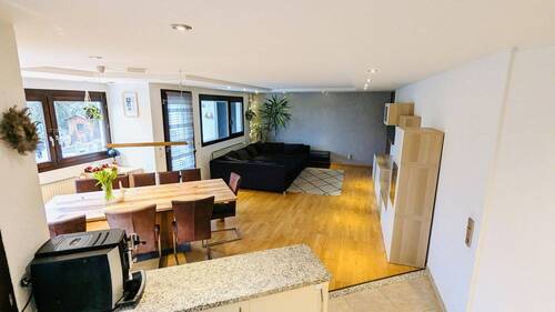 Wohn-/Esszimmer - Etagenwohnung mit 142,00 m&sup2; in Böblingen zum Kaufen
