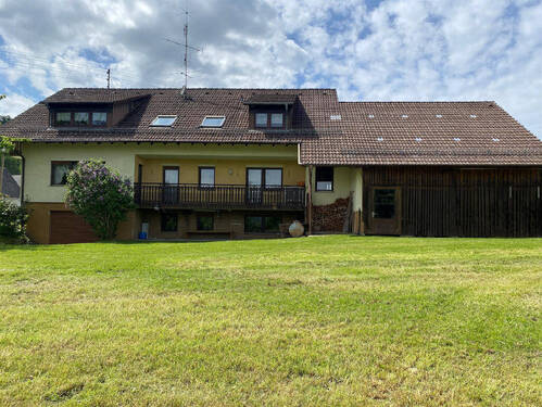 Außenansicht - 1 Zimmer Mehrfamilienhaus, Wohnhaus zum Kaufen in Ostrach-Egelreute
