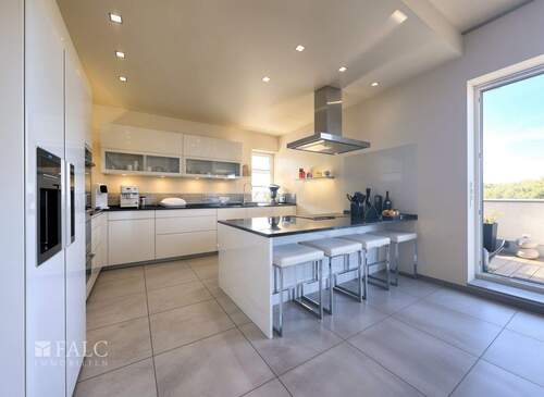 Küche - (KI generiert) - Mehrfamilienhaus, Wohnhaus mit 330,00 m&sup2; in Bonn zum Kaufen