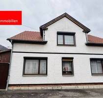 ***Da lässt sich was draus machen! - Einfamilienhaus mit Nebengelass und Garagen in Tüngeda*** - Hörselberg-Hainich