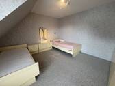Schlafzimmer DG - 
